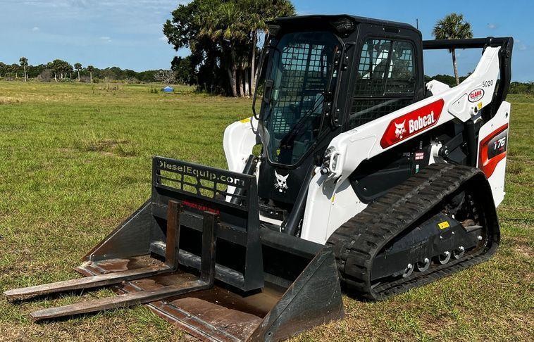 2022 Bobcat T76